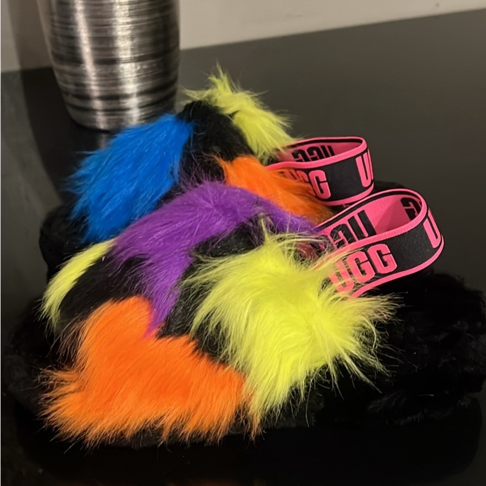 Ugg Slippers - Picture 3 of 6